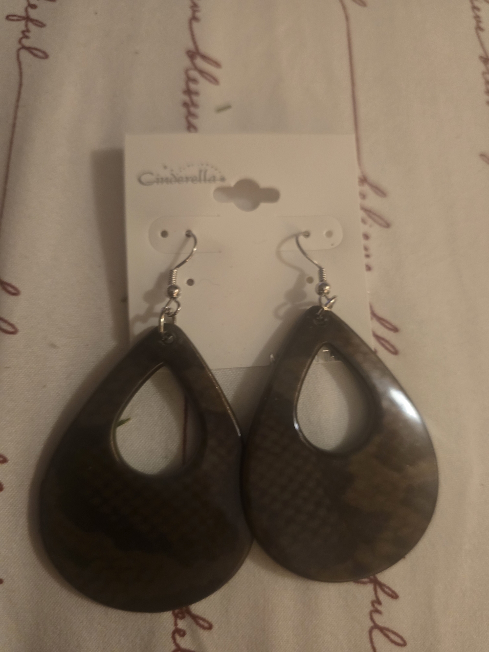 Brown Teardrop Cutout Resin Earrings-NWT!
